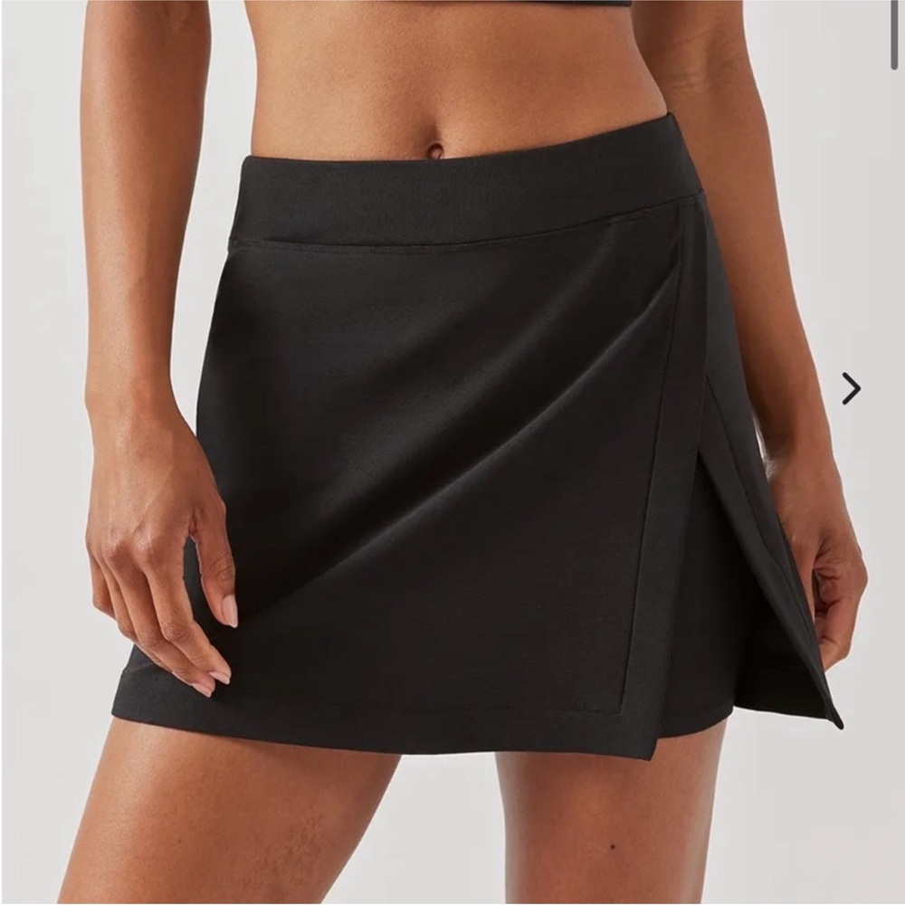 Outdoor Voices Grey Cutout Skort, size Small. Perfect condition, worn once!